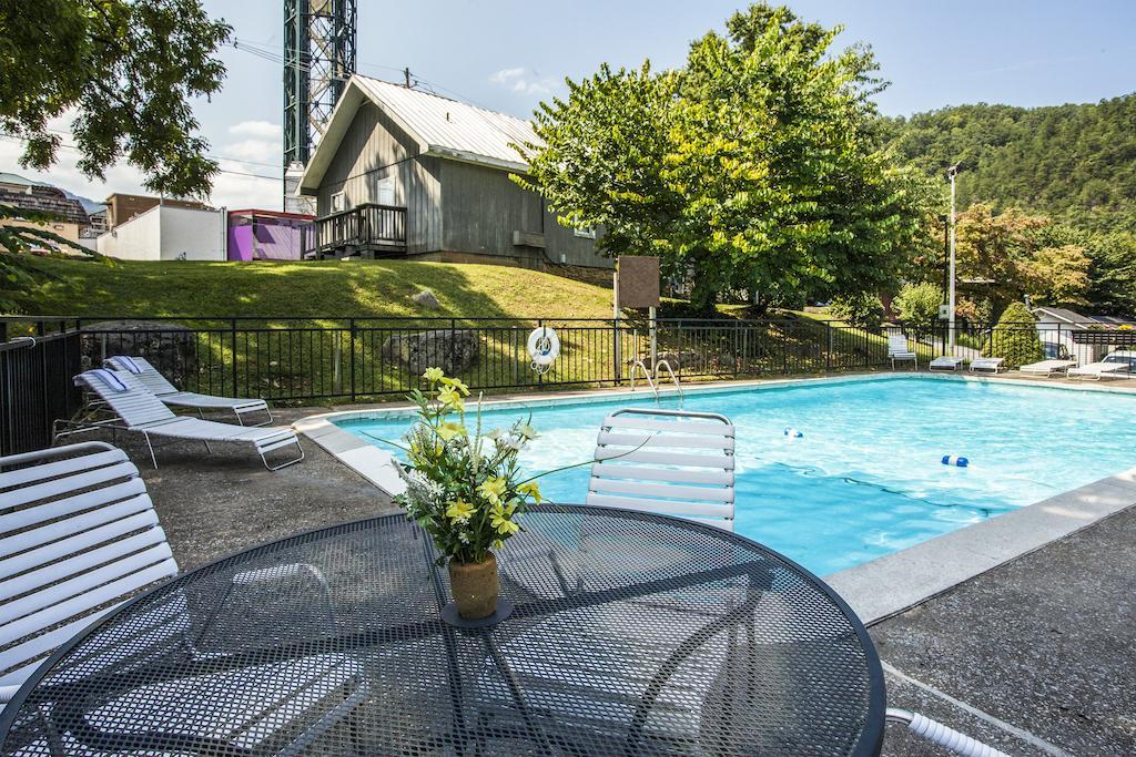 Four Seasons Motor Lodge Gatlinburg Eksteriør billede